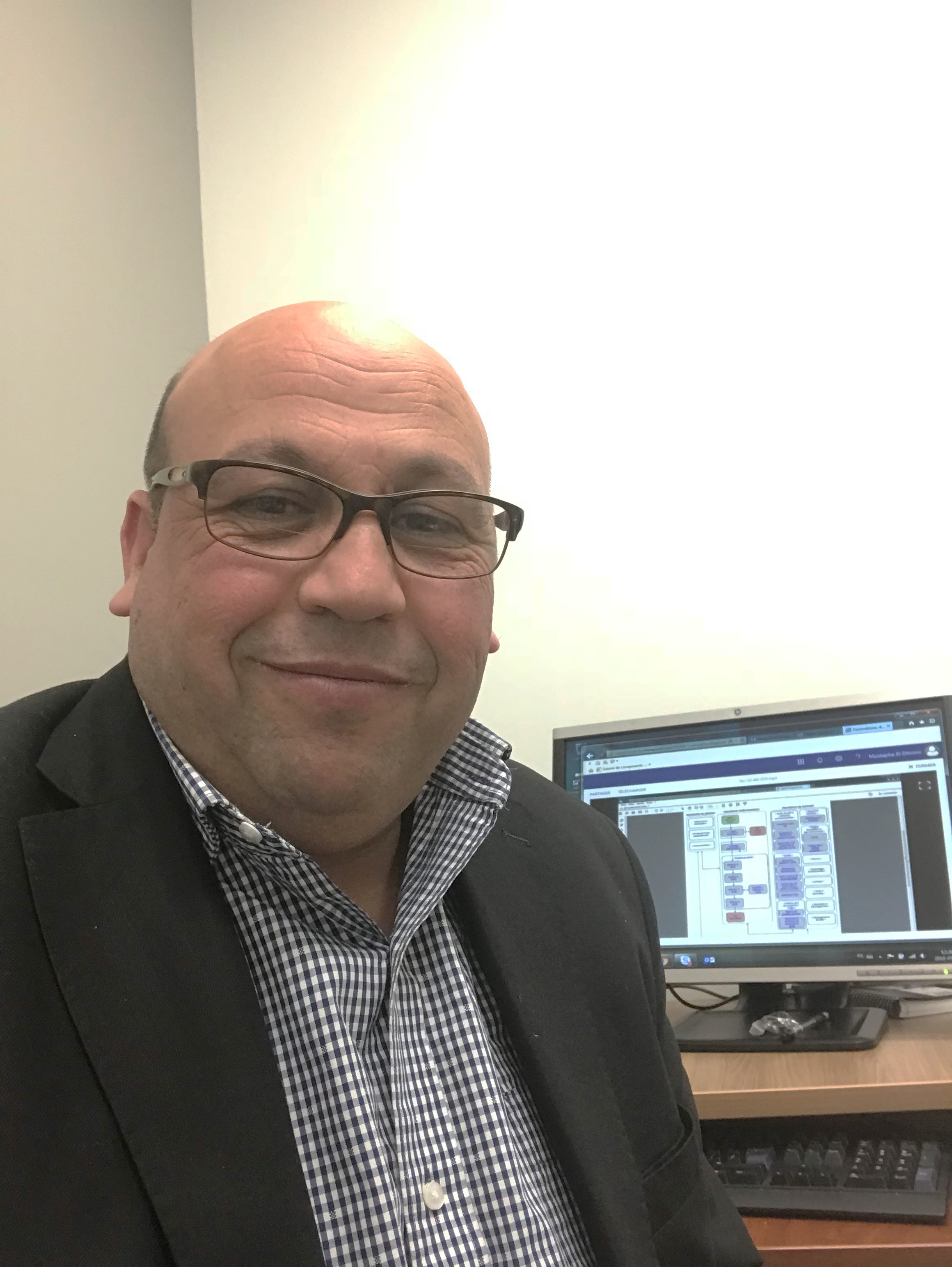 Mustapha Eldhimni